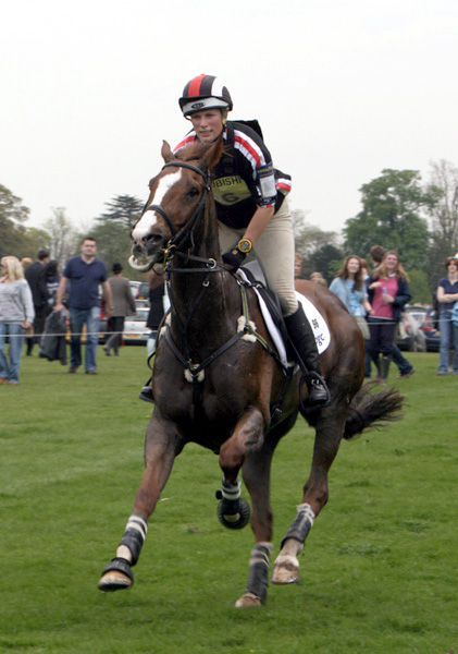 Re: Zara Phillips 11058-re--zara-phillips.jpg