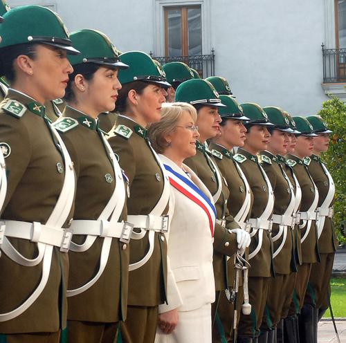 Re: policewomen chile 11227-re--policewomen-chile.jpg