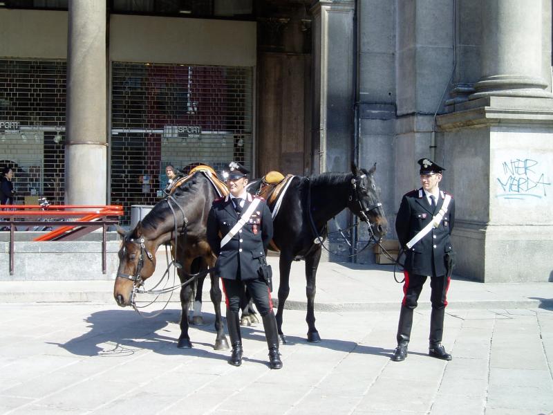 Re: Men in tall boots. Carabinieri 11295-re--men-in-tall-boots--carabinieri.jpg