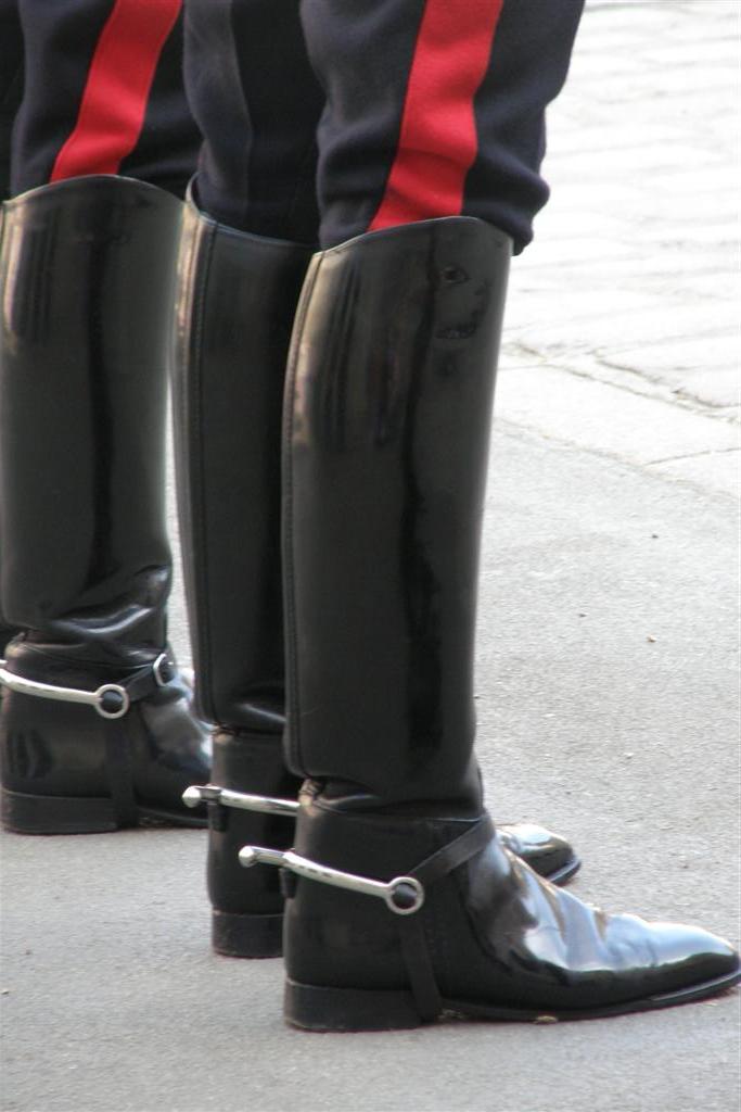 Re: Men in tall boots 11459-re--men-in-tall-boots.jpg