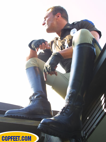 Re: Men in tall boots 11499-re--men-in-tall-boots.jpg