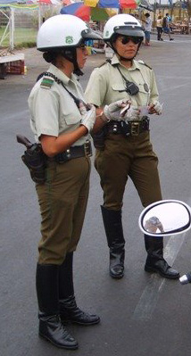 Re: policewomen chile 11521-re--policewomen-chile.jpg