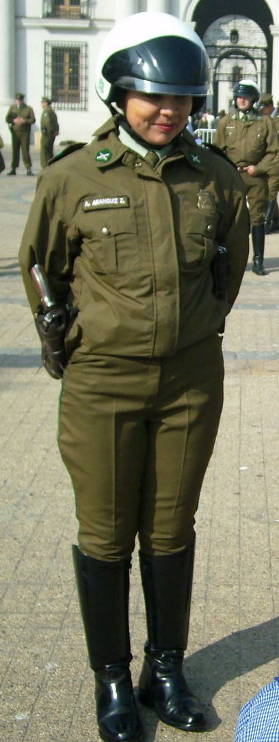 Re: policewomen chile 11746-re--policewomen-chile.jpg