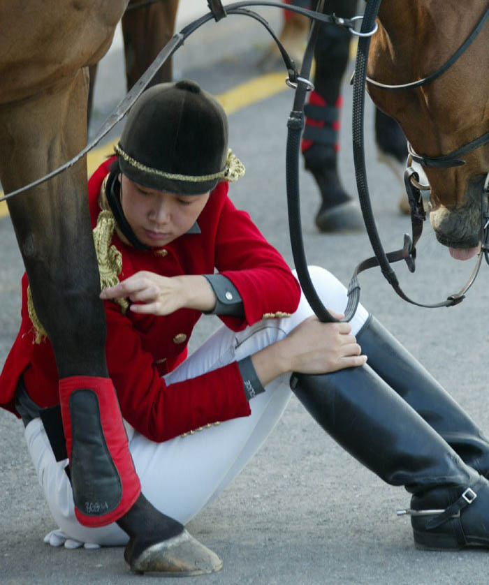 Re: policewomen from around the world 13374-re--policewomen-from-around-the-world.jpg