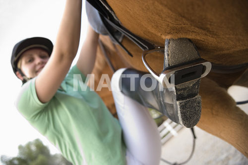 How To Mount Your Horse 13440-how-to-mount-your-horse.jpg