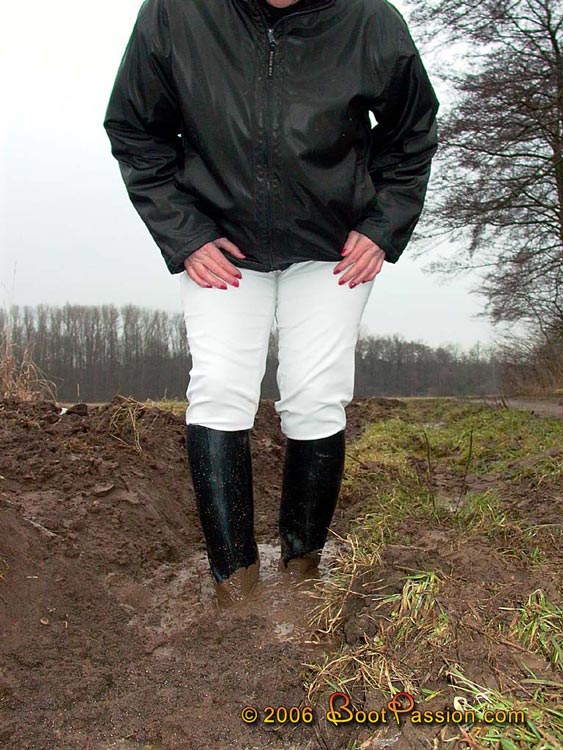 Re: Muddy Riding Boots 137-re--muddy-riding-boots.jpg