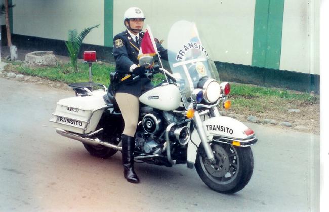 Re: more peru policewomen 14506-re--more-peru-policewomen.jpg