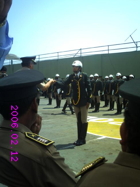 Re: more peru policewomen 14515-re--more-peru-policewomen.jpg