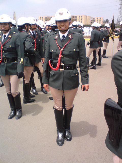 Re: more peru policewomen 14537-re--more-peru-policewomen.jpg