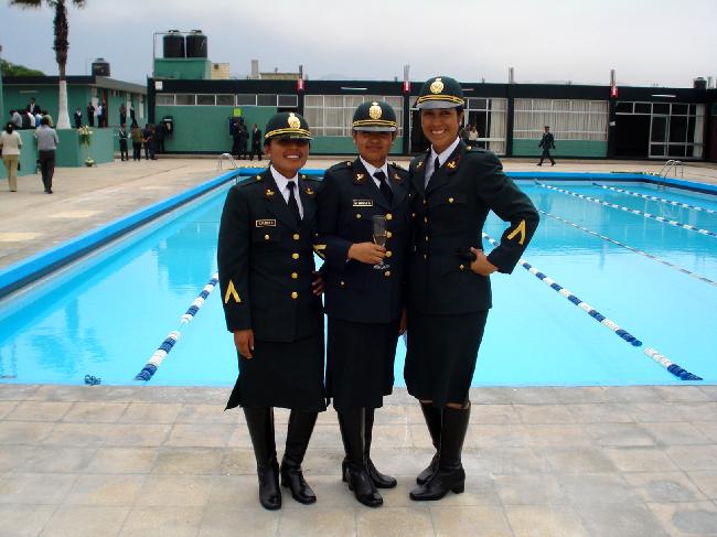 Re: more peru policewomen 14542-re--more-peru-policewomen.jpg