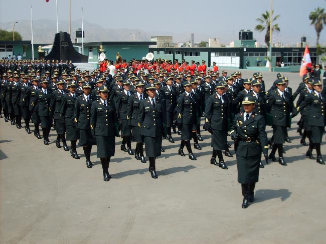 Re: more peru policewomen 14543-re--more-peru-policewomen.jpg