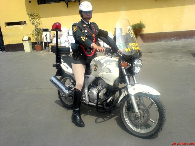 Re: more peru policewomen 14608-re--more-peru-policewomen.jpg