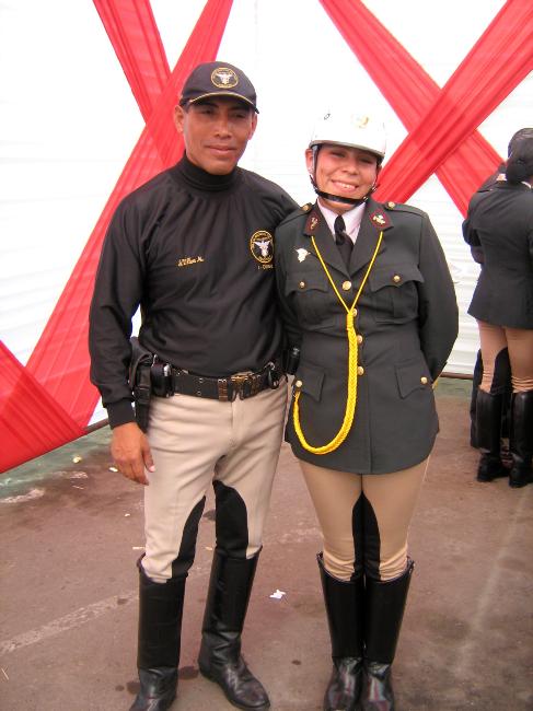 Re: more peru policewomen 15319-re--more-peru-policewomen.jpg