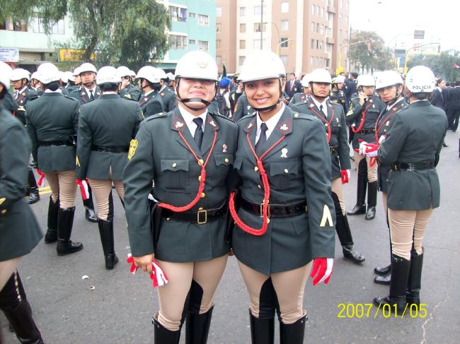 Re: more peru policewomen 15801-re--more-peru-policewomen.jpg