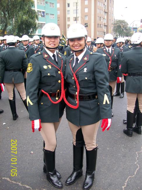 Re: more peru policewomen 15809-re--more-peru-policewomen.jpg