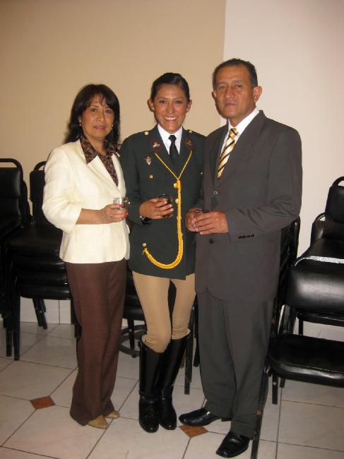 Re: more peru policewomen 16077-re--more-peru-policewomen.jpg