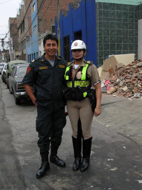 Re: more peru policewomen 16078-re--more-peru-policewomen.jpg