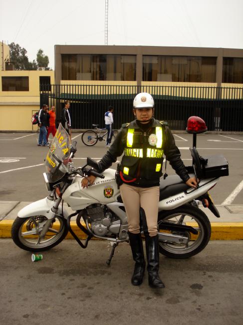 Re: more peru policewomen 16080-re--more-peru-policewomen.jpg