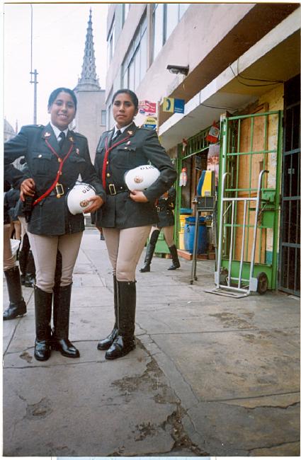 Re: more peru policewomen 16081-re--more-peru-policewomen.jpg