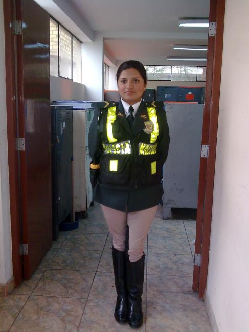 Re: more peru policewomen 16091-re--more-peru-policewomen.jpg