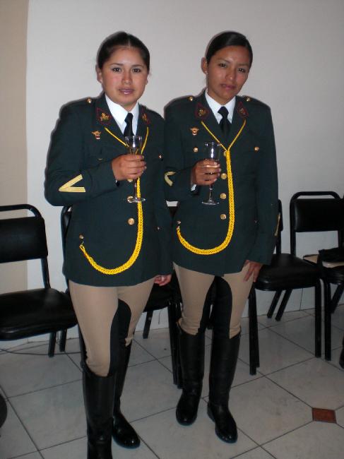 Re: more peru policewomen 16559-re--more-peru-policewomen.jpg