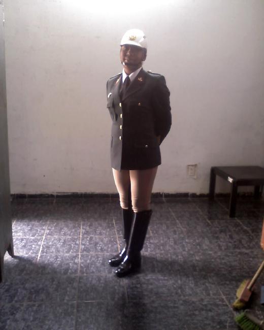 Re: more peru policewomen 16682-re--more-peru-policewomen.jpg