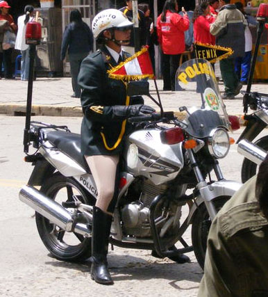 Re: more peru policewomen 16683-re--more-peru-policewomen.jpg