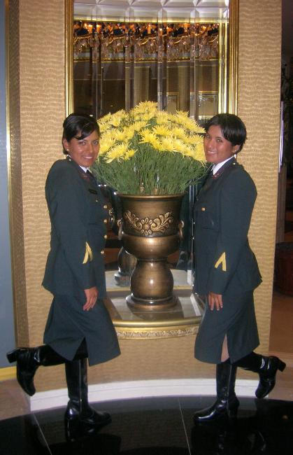 Re: more peru policewomen 16795-re--more-peru-policewomen.jpg