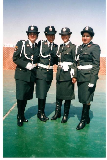 Re: more peru policewomen 16803-re--more-peru-policewomen.jpg