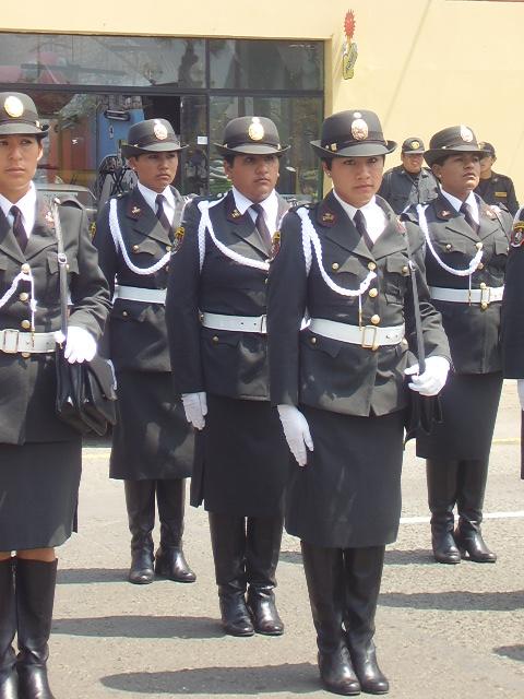 Re: more peru policewomen 16810-re--more-peru-policewomen.jpg