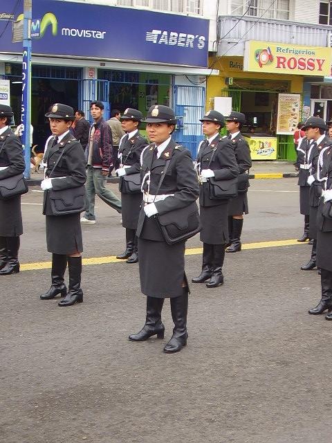 Re: more peru policewomen 16811-re--more-peru-policewomen.jpg