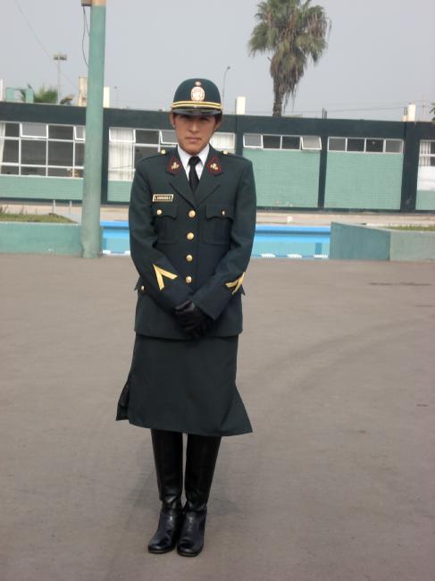 Re: more peru policewomen 16815-re--more-peru-policewomen.jpg