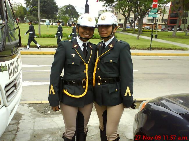 Re: more peru policewomen 16828-re--more-peru-policewomen.jpg