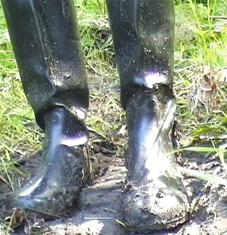 Re: who will clean my boots ? 1683-re--who-will-clean-my-boots--.jpg