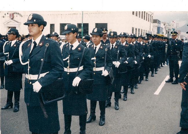 Re: more peru policewomen 17346-re--more-peru-policewomen.jpg