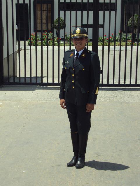 Re: more peru policewomen 17348-re--more-peru-policewomen.jpg