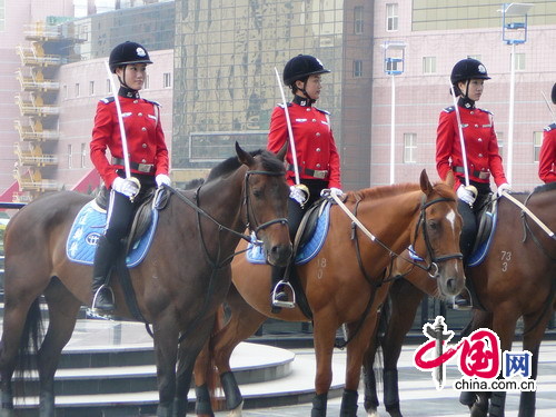 chinese mounties 17399-chinese-mounties.jpg