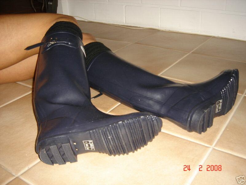 who likes wellies ? 17874-who-likes-wellies--.jpg