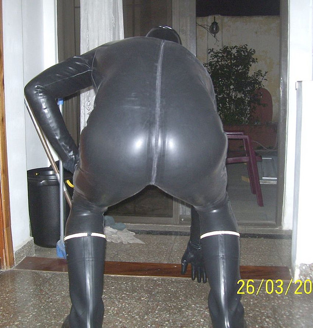 a rubber arse 18050-a-rubber-arse.jpg