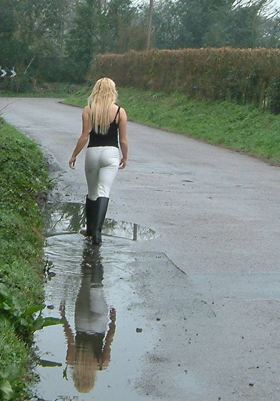 she likes puddles 1867-she-likes-puddles.jpg