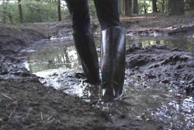 Re: nice rubber ridingboots 2194-re--nice-rubber-ridingboots.jpg