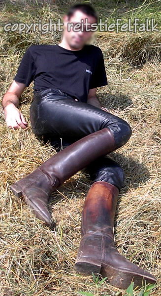 his boots are well worn 2343-his-boots-are-well-worn.jpg