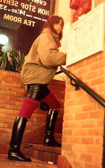 Re: leather pants & long socks 2477-re--leather-pants---long-socks.jpg