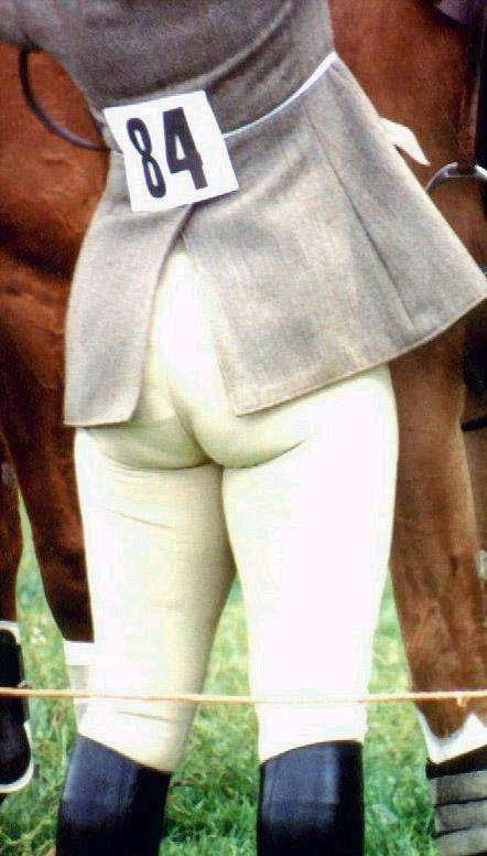 a camel toe arse ? 3001-a-camel-toe-arse--.jpg