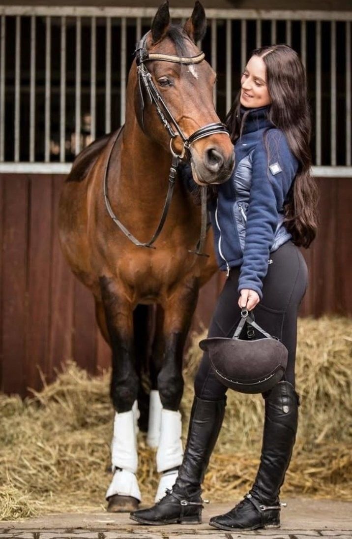 Friday Fillies 31008-friday-fillies.jpg