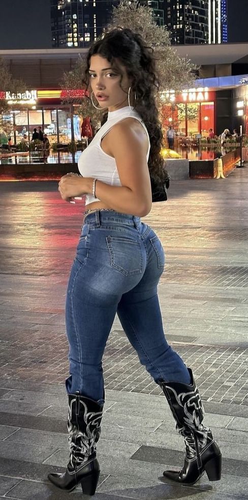 Jean Jeanie 31442-jean-jeanie.jpg