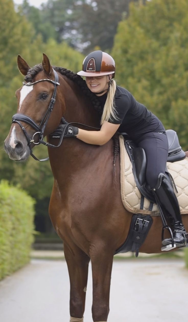 Friday Fillies 31539-friday-fillies.jpg