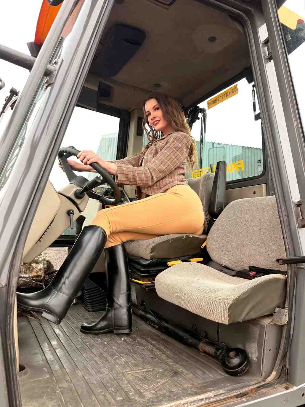 Fake Farmer 32263-fake-farmer.jpg