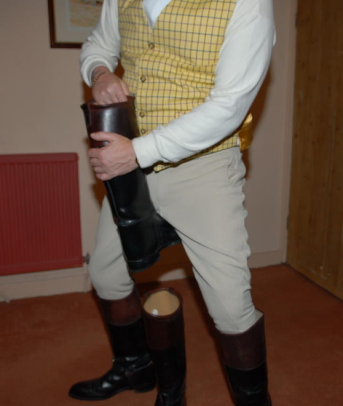 wanks on his boots 3601-wanks-on-his-boots.jpg