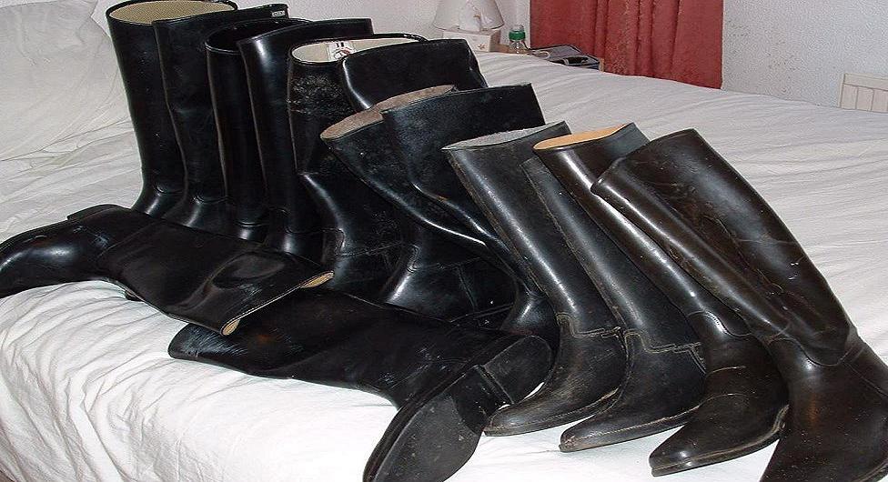 Re: RUBBER RIDING BOOT FUN 3957-re--rubber-riding-boot-fun.jpg